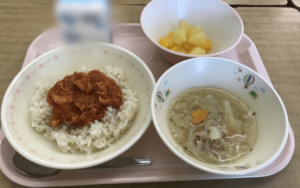給食